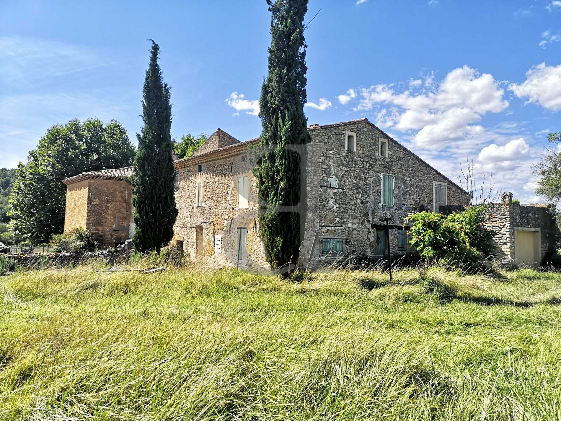 Rumah di Mazan, Provence-Alpes-Cote d'Azur 10120035