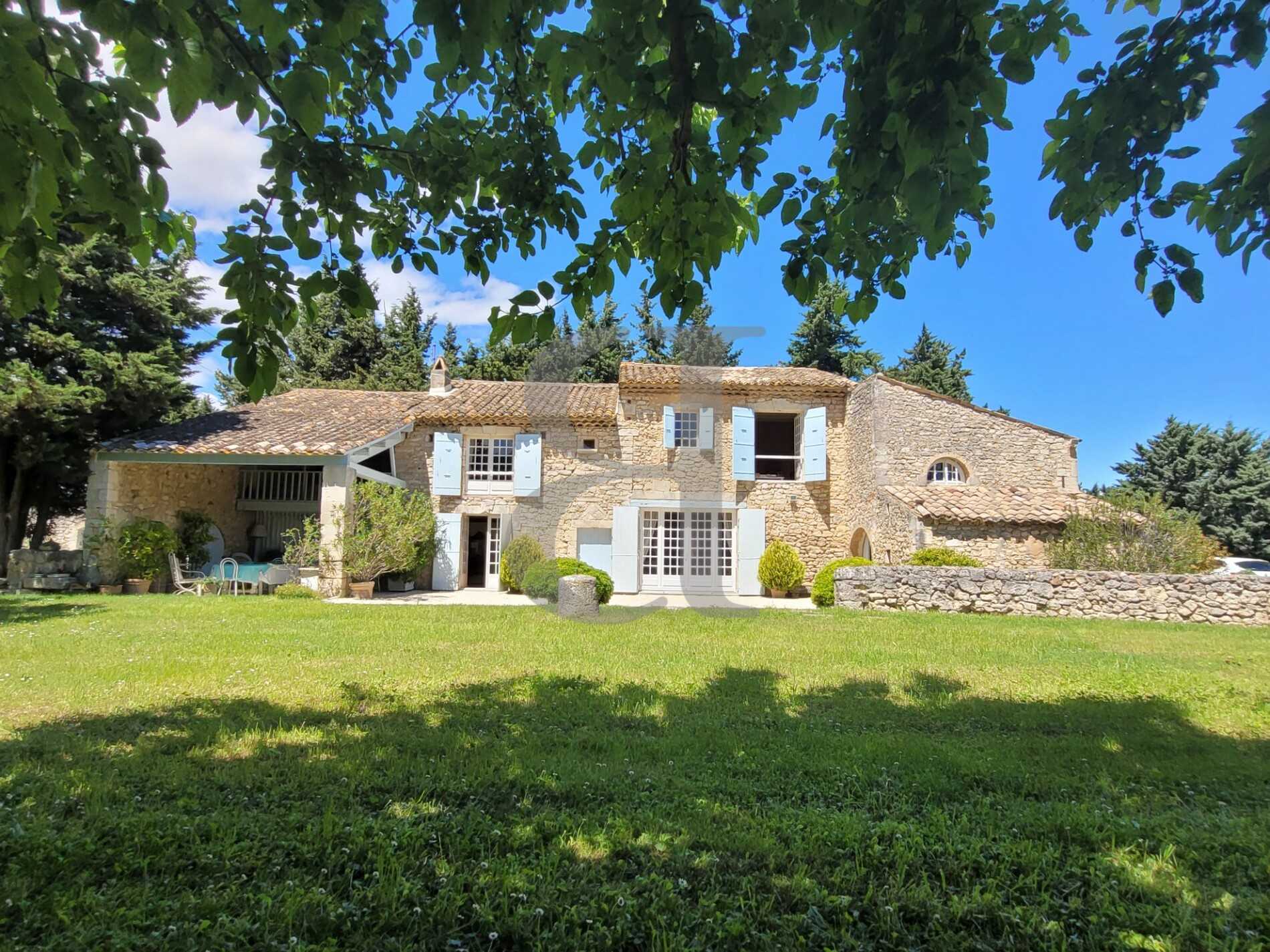 σπίτι σε Saint-Paul-Trois-Chateaux, Ωβέρνη-Ροδανός-Άλπεις 10120477