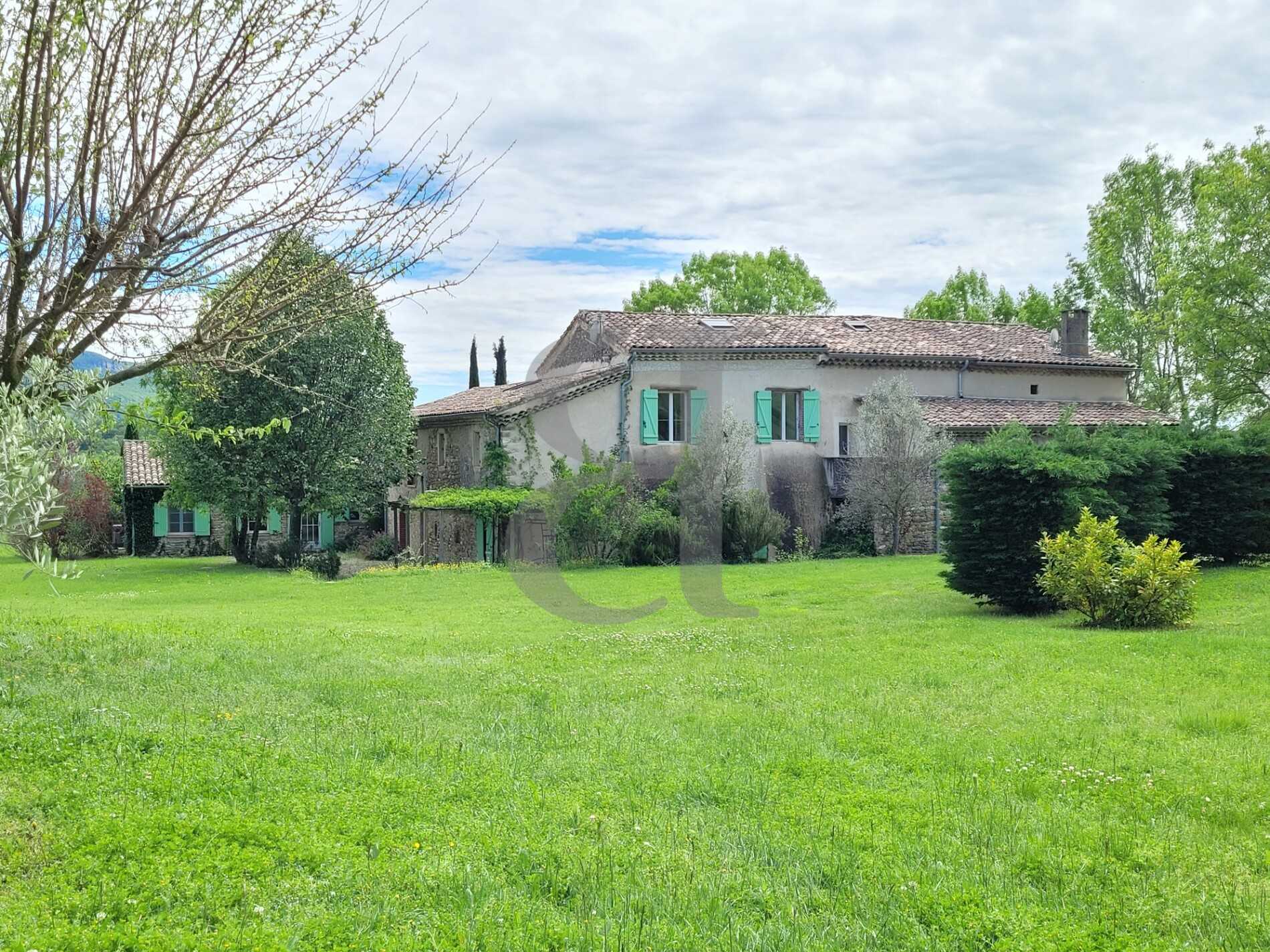 Hus i La Begude-de-Mazenc, Auvergne-Rhône-Alpes 10120521
