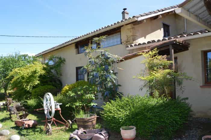 жилой дом в Castelnau-Magnoac, Occitanie 10120550