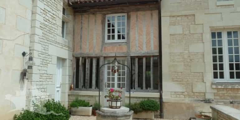 σπίτι σε Richelieu, Centre-Val de Loire 10120690