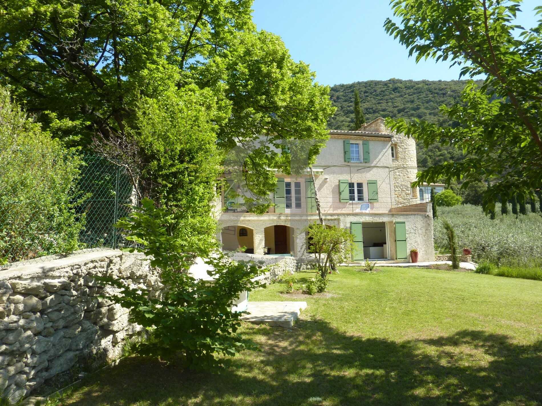 Будинок в Nyons, Auvergne-Rhone-Alpes 10120735