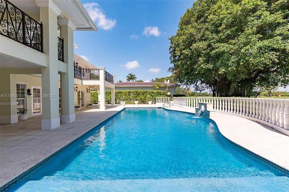 Condominium in Coral Terrace, Florida 10121031