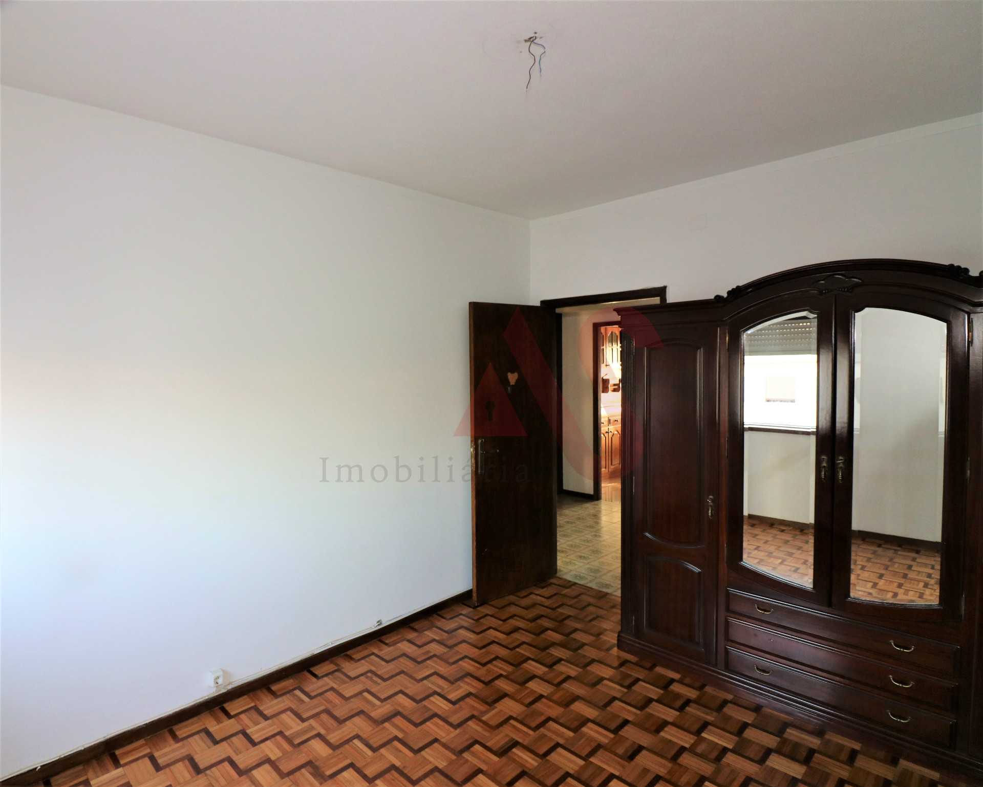 Condominium dans Guimaraes, Braga 10121165