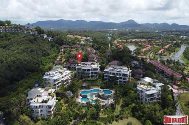 Condominium in Choeng Thale, Phuket 10121406