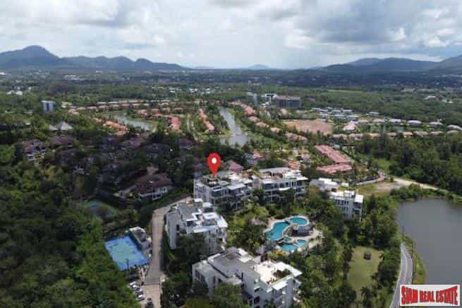 Condominium in Choeng Thale, Phuket 10121406