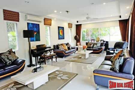 Hus i Forby Sapam, Phuket 10121435