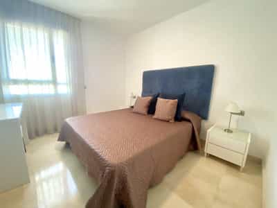 Condominium in Estepona, Andalusia 10121675