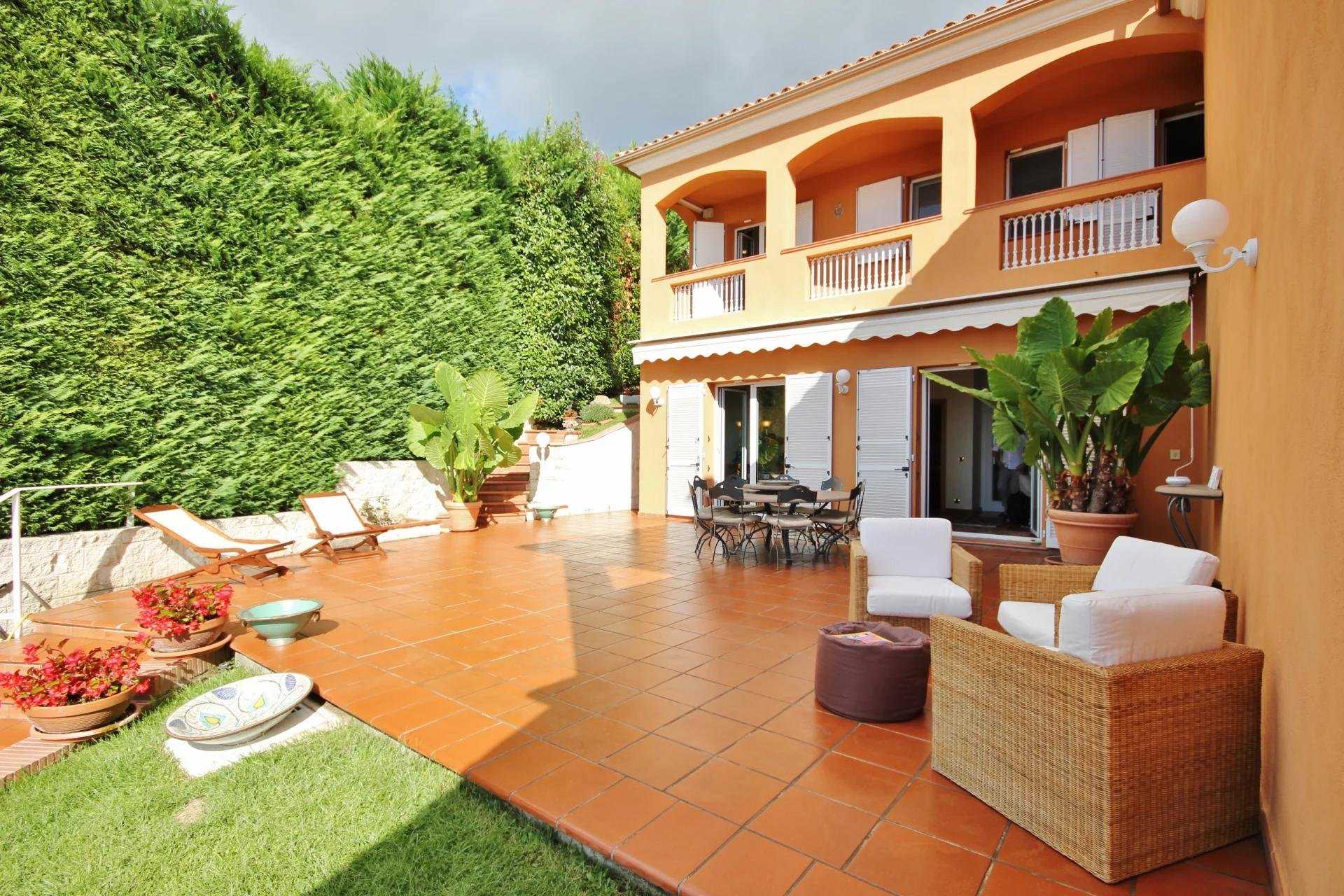 Casa nel Cannes, Provenza-Alpi-Costa Azzurra 10122216