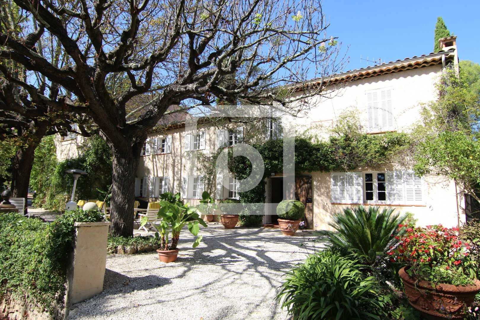 Hus i Saint-Jacques, Provence-Alpes-Cote d'Azur 10123339