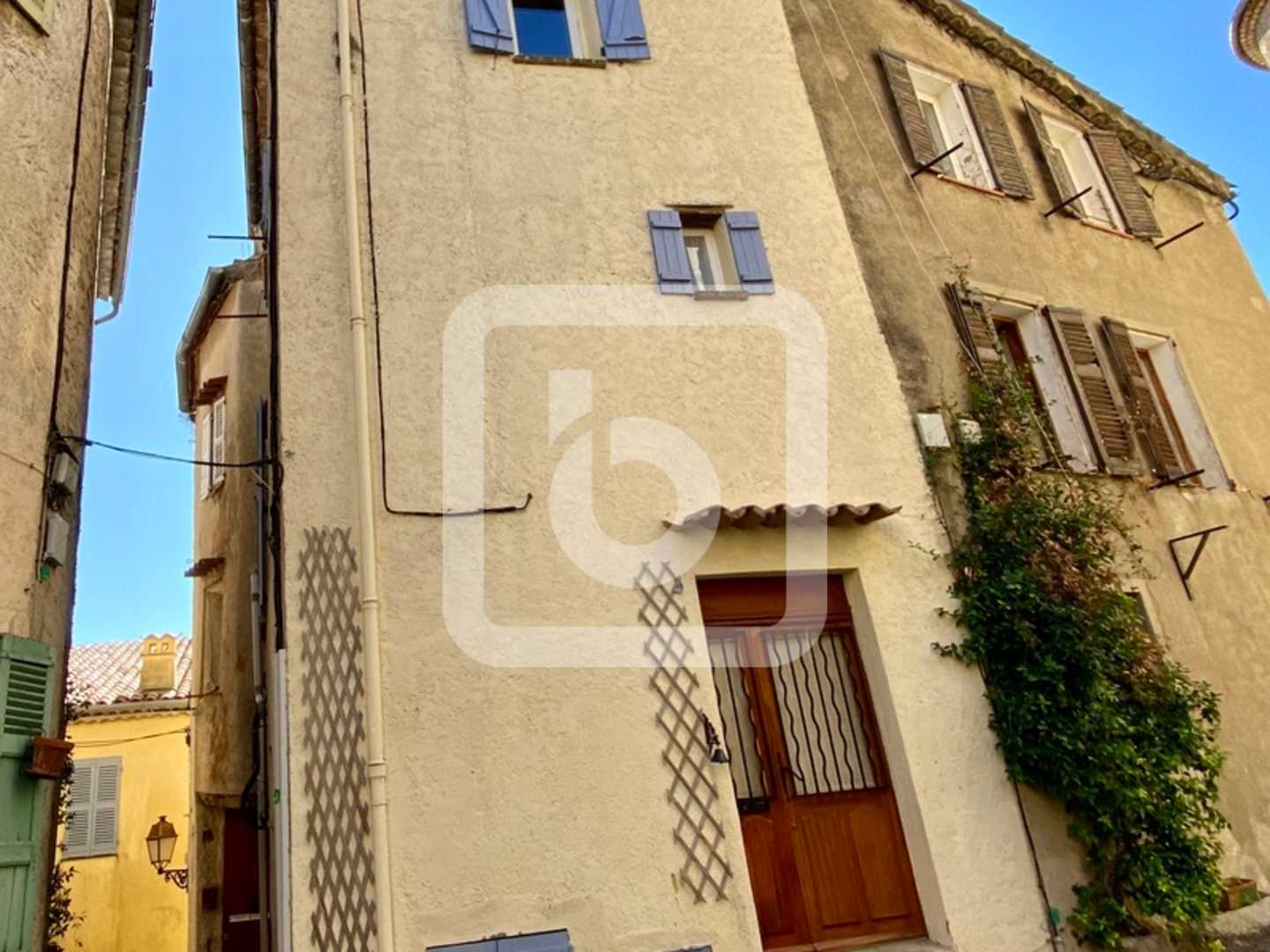 жилой дом в Le Bar-sur-Loup, Provence-Alpes-Côte d'Azur 10123854