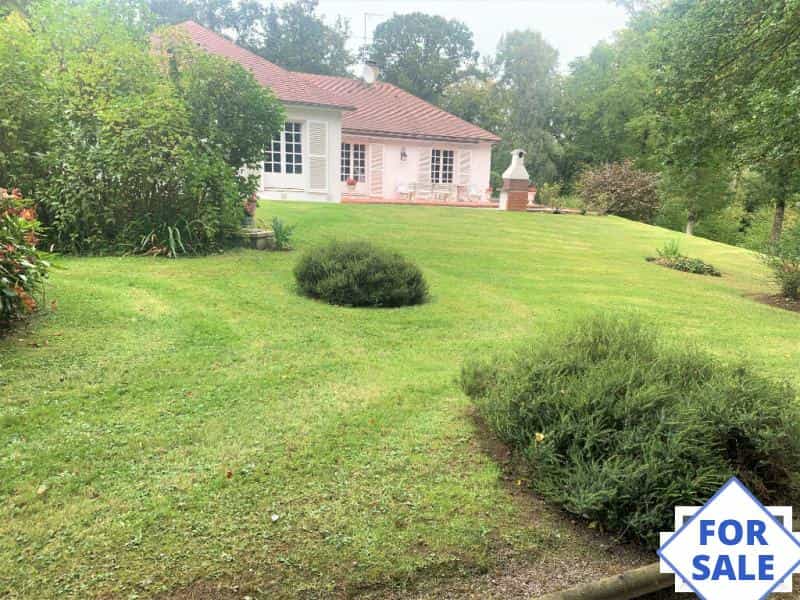 بيت في Juvigny-sur-Orne, Normandie 10123877