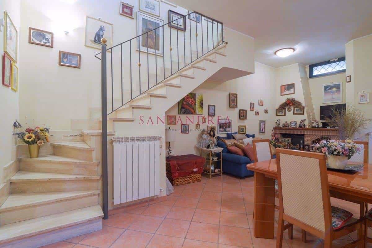 House in Guidonia, Lazio 10124838
