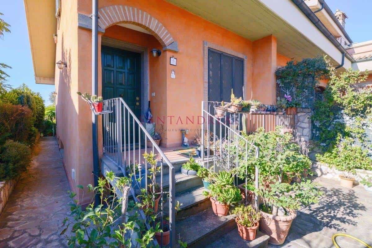 House in Guidonia, Lazio 10124838