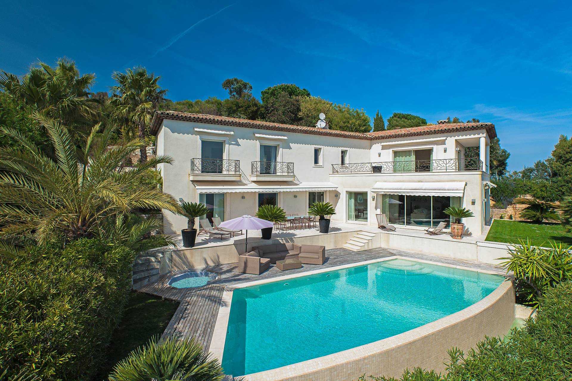 Hus i Vallauris, Provence-Alpes-Cote d'Azur 10125234