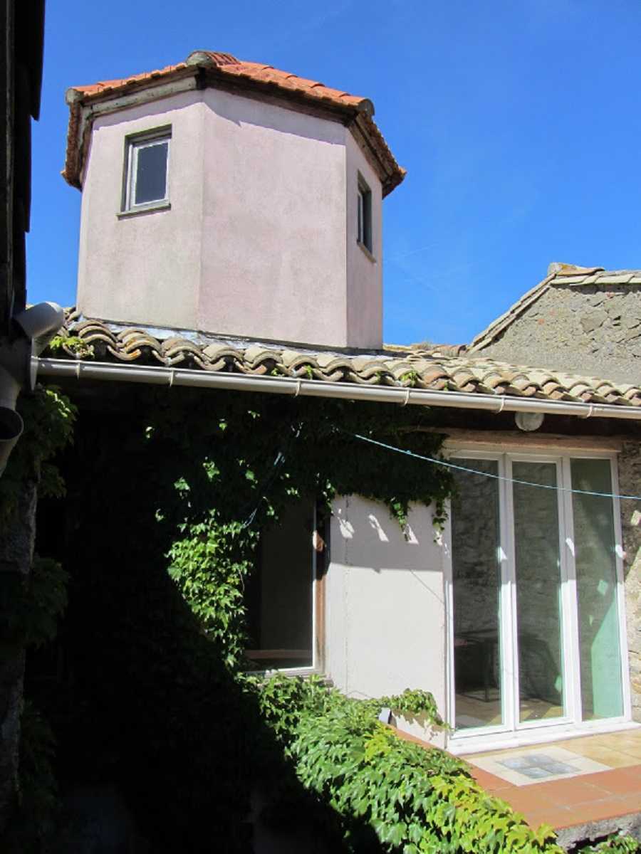 Rumah di Olonzac, Occitanie 10126404