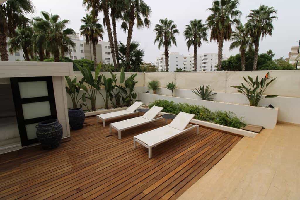 Condominium in Ibiza, De Balearen 10126436