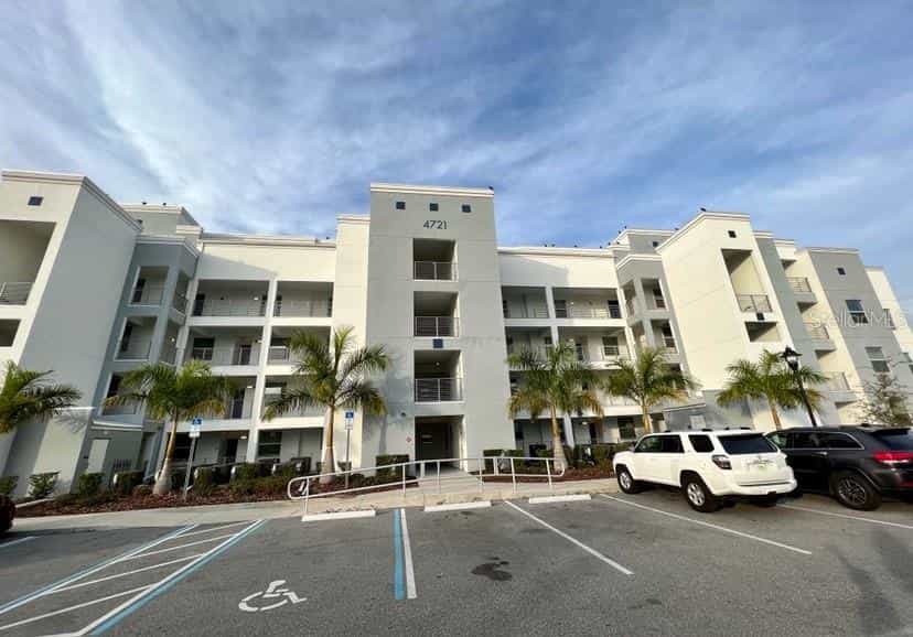 Condominium in Kissimmee, Florida 10126449