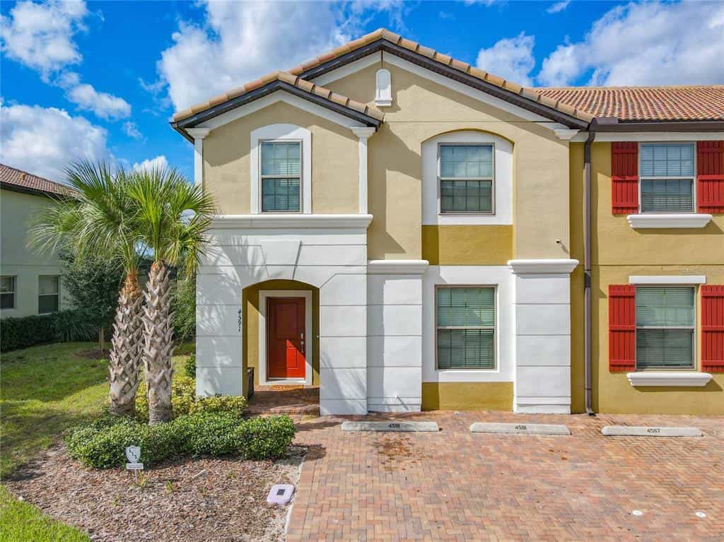 House in Loughman, Florida 10126479