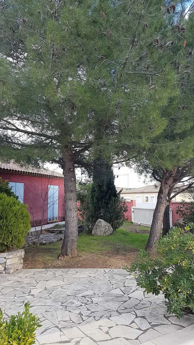 Annen i Roquebrun, Occitanie 10126846
