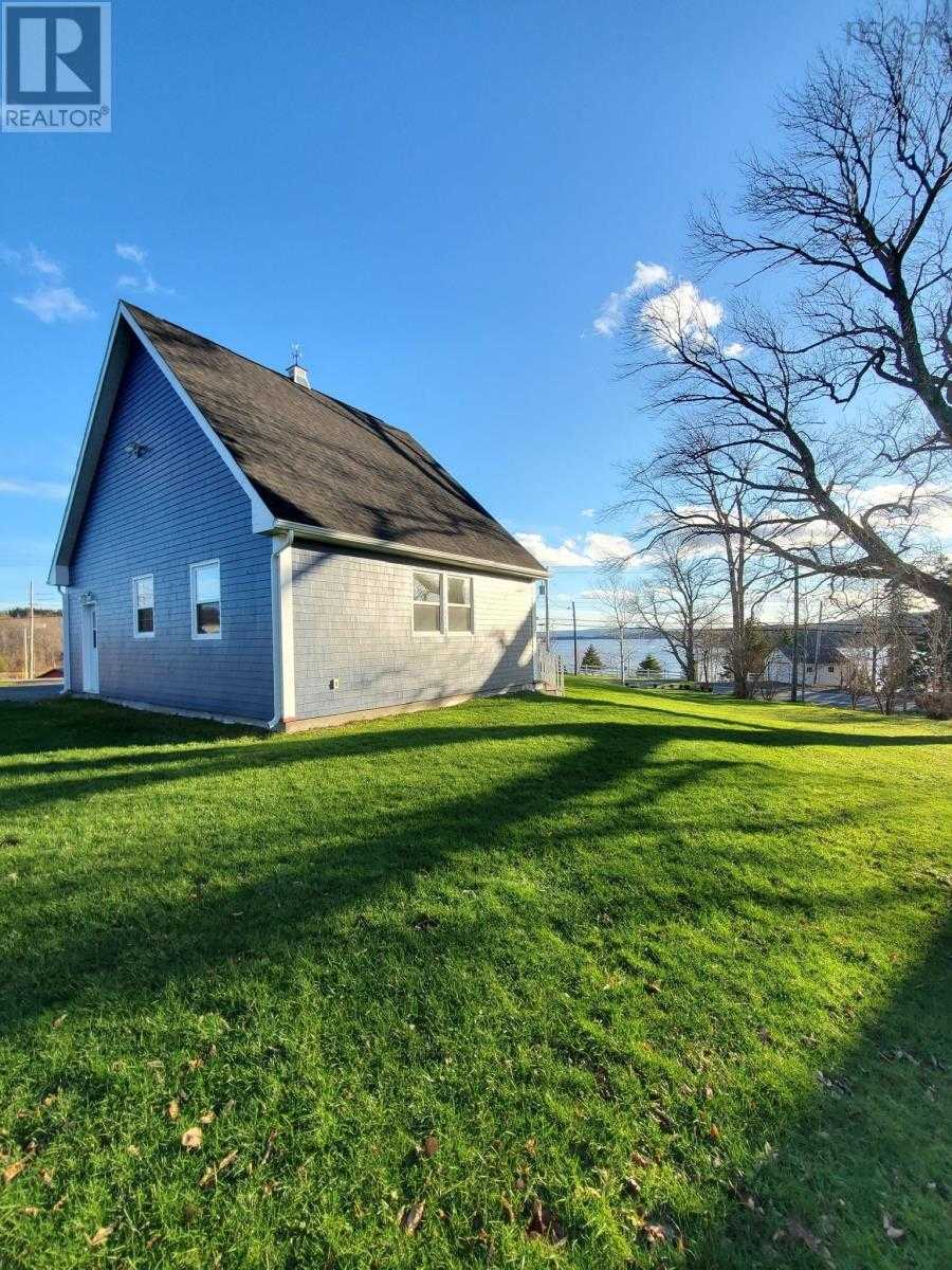 House in Boylston, Nova Scotia 10126887