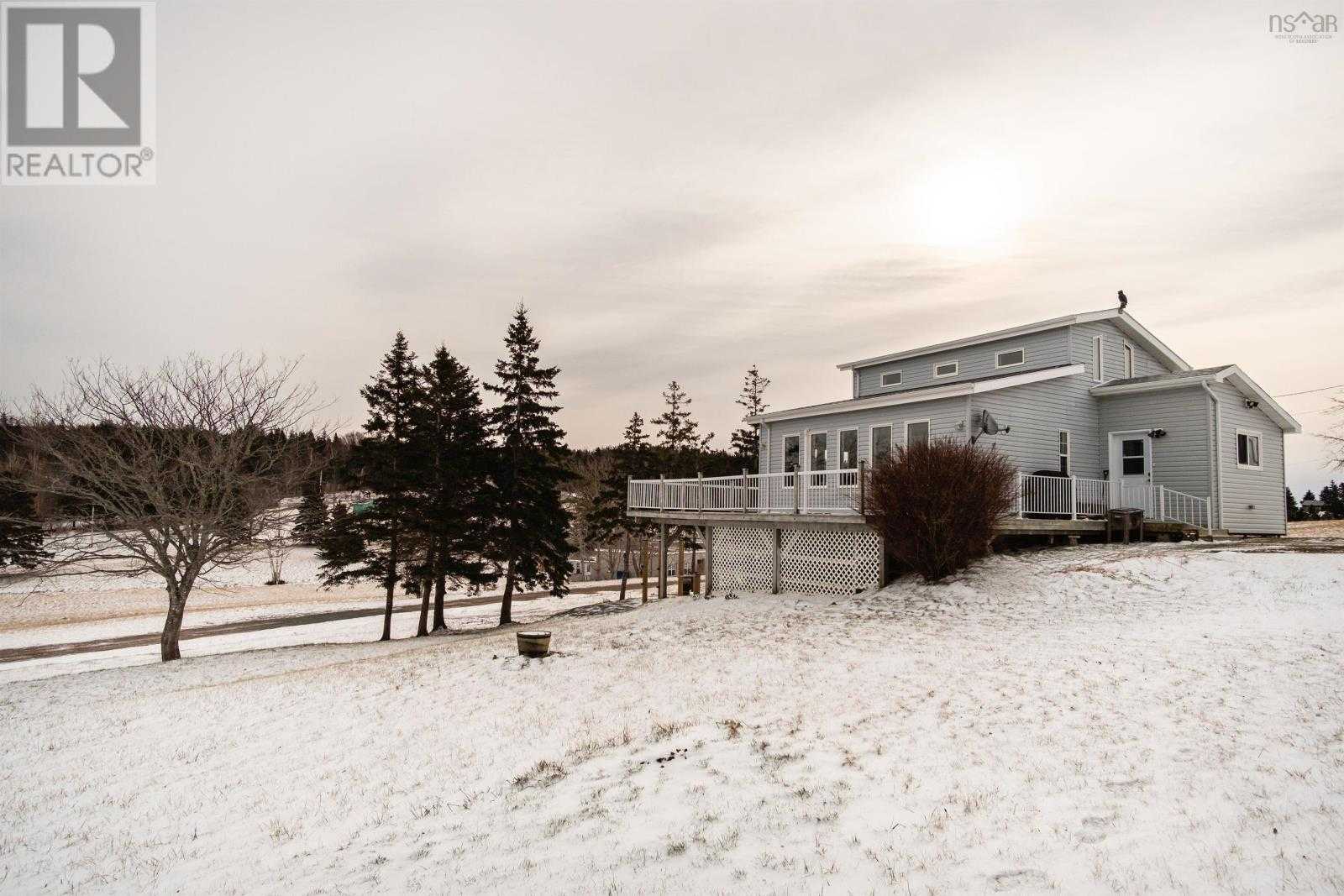 House in Saint Peter's, Nova Scotia 10126890