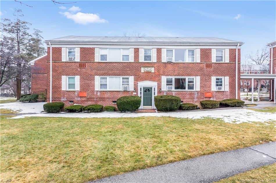Condominium in Ridgeway, Connecticut 10126981
