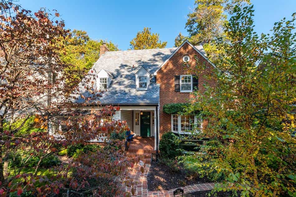 House in Chevy Chase Village, Maryland 10127030