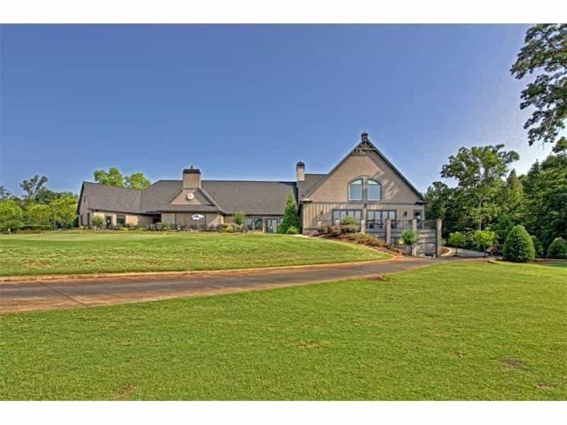 House in Flowery Branch, Georgia 10127135
