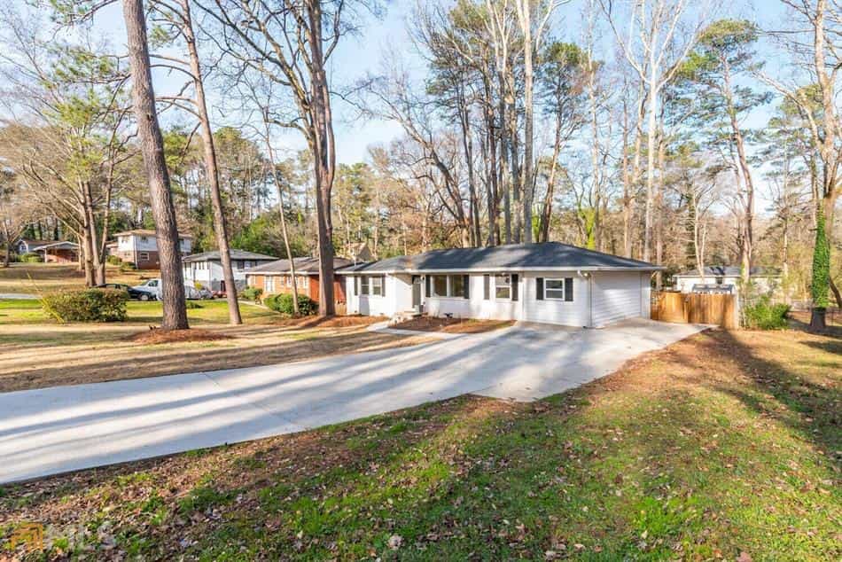 House in Belvedere Park, Georgia 10127214