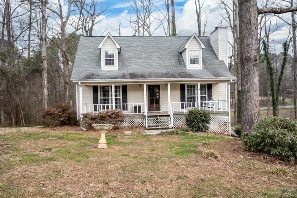 House in Holly Springs, Georgia 10127220