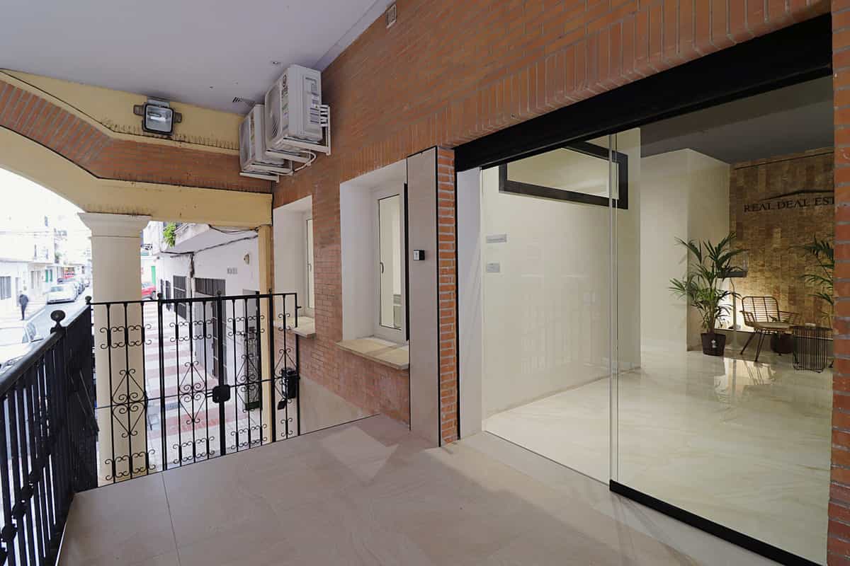 Kontor i San Pedro de Alcántara, Andalusia 10127581