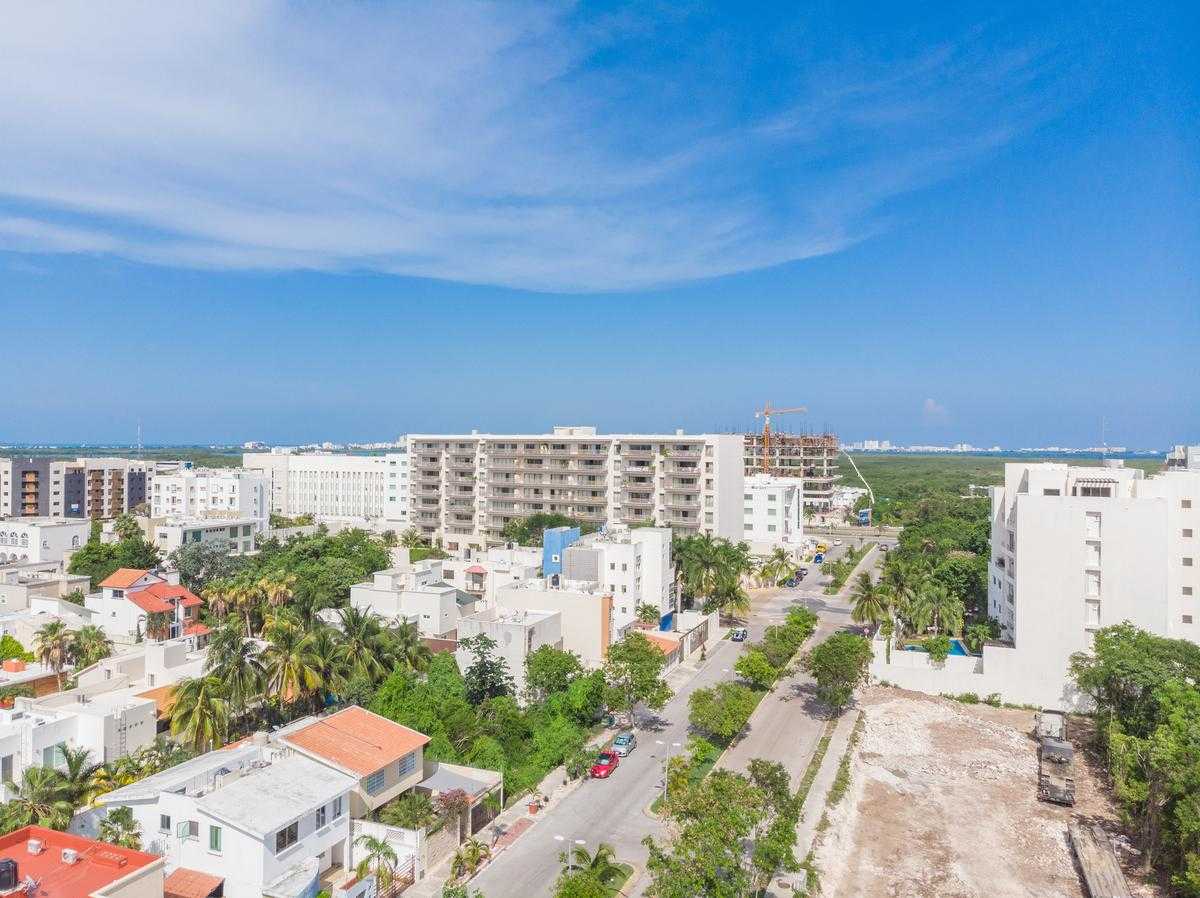 عمارات في Soledad de Graciano Sánchez, 28 Cancun 10128111