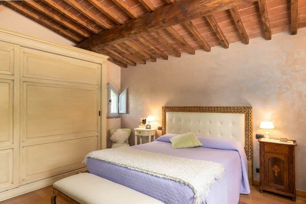 rumah dalam Monteriggioni, Toscana 10128283