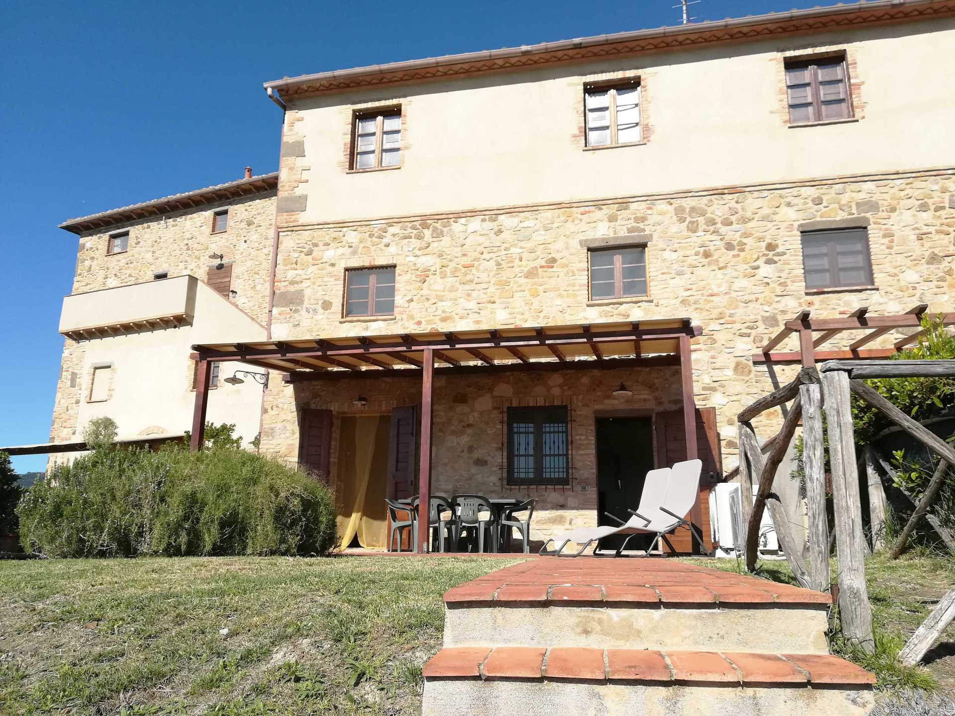Condominium in Castel San Gimignano, Tuscany 10128287