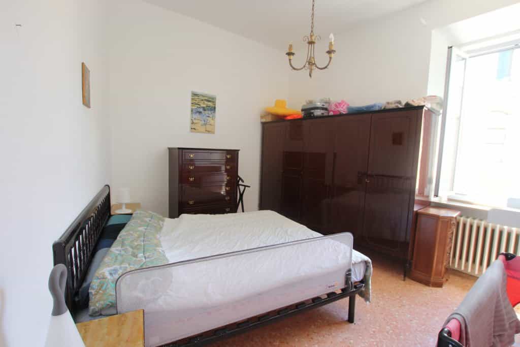 Condominium in Volterra, Tuscany 10128289