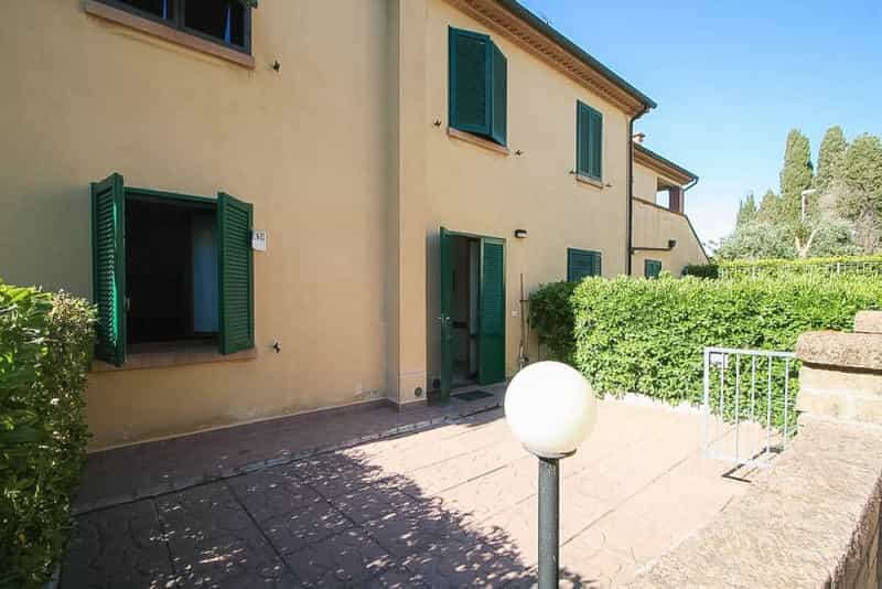 Condominium in Centocelle, Lazio 10128418