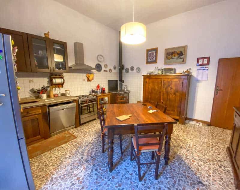 House in Centocelle, Lazio 10128492