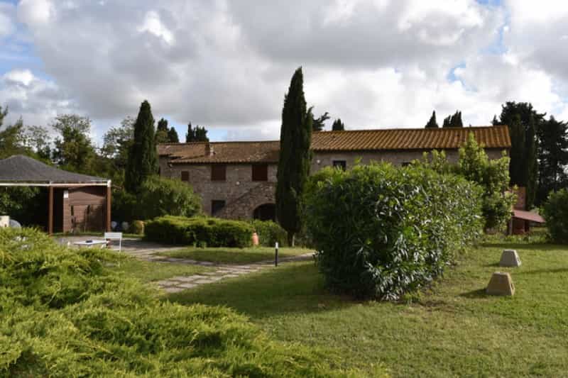 House in Centocelle, Lazio 10128540