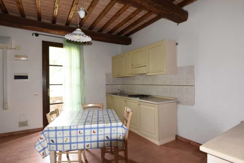 House in Centocelle, Lazio 10128540