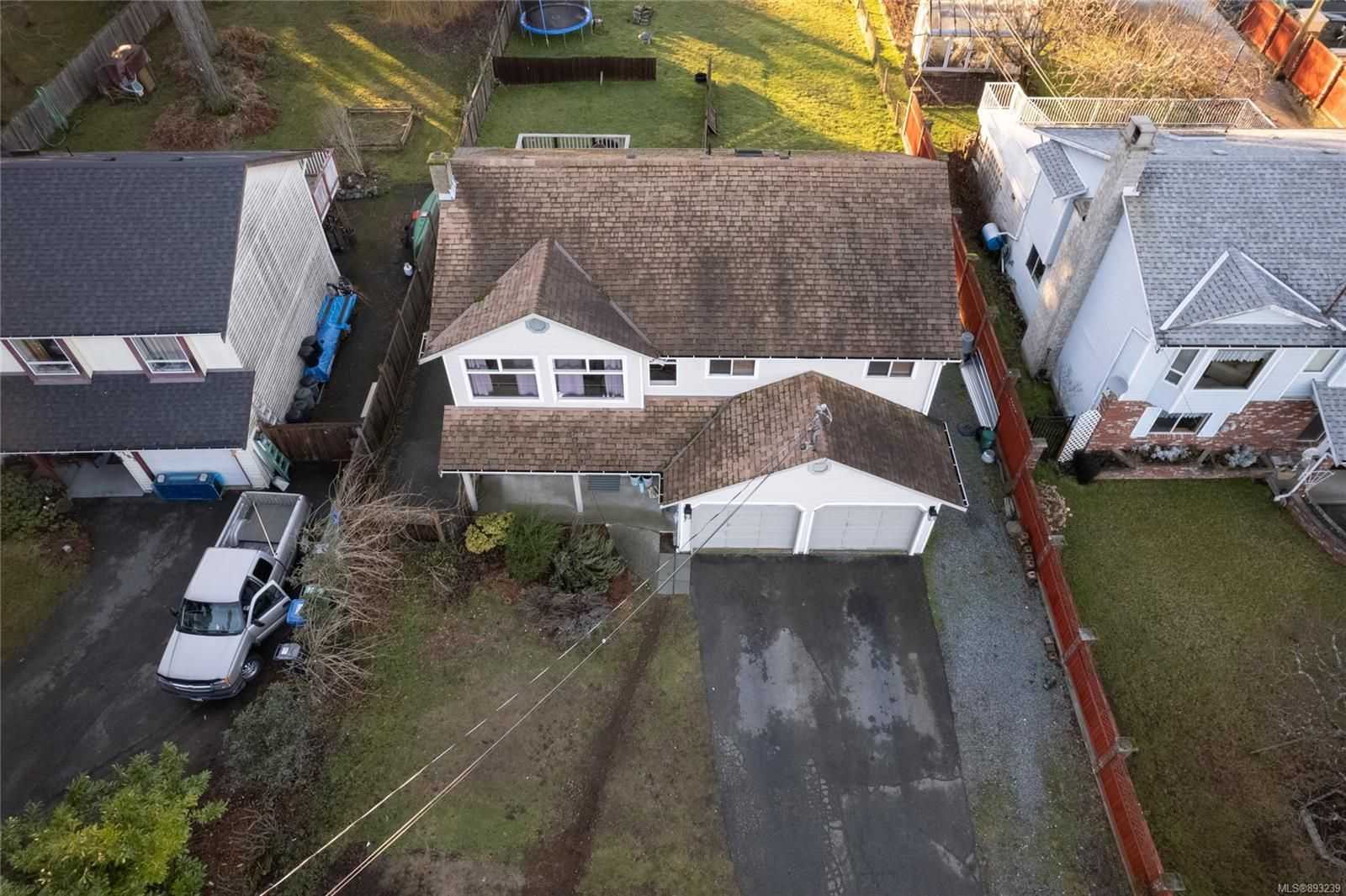 House in Nanaimo, British Columbia 10128584