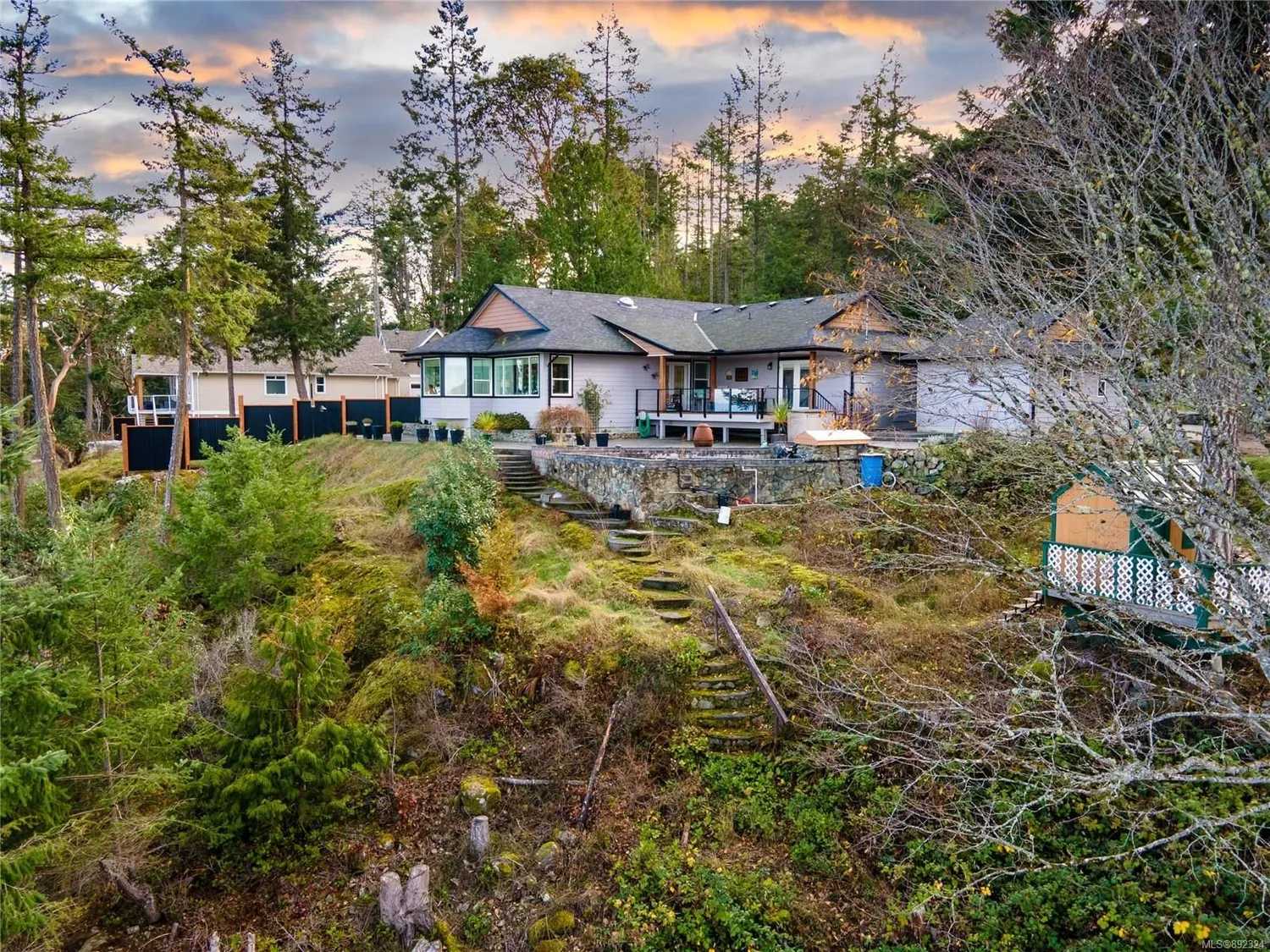 Condomínio no Lantzville, British Columbia 10128616