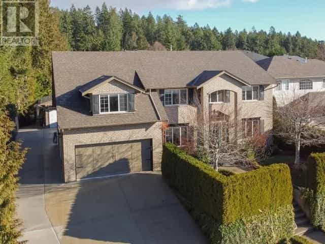 House in Powell River, British Columbia 10128620