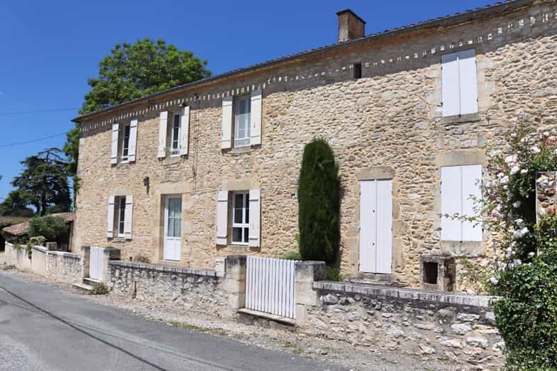 Condominio en Caplong, Nouvelle-Aquitaine 10128982