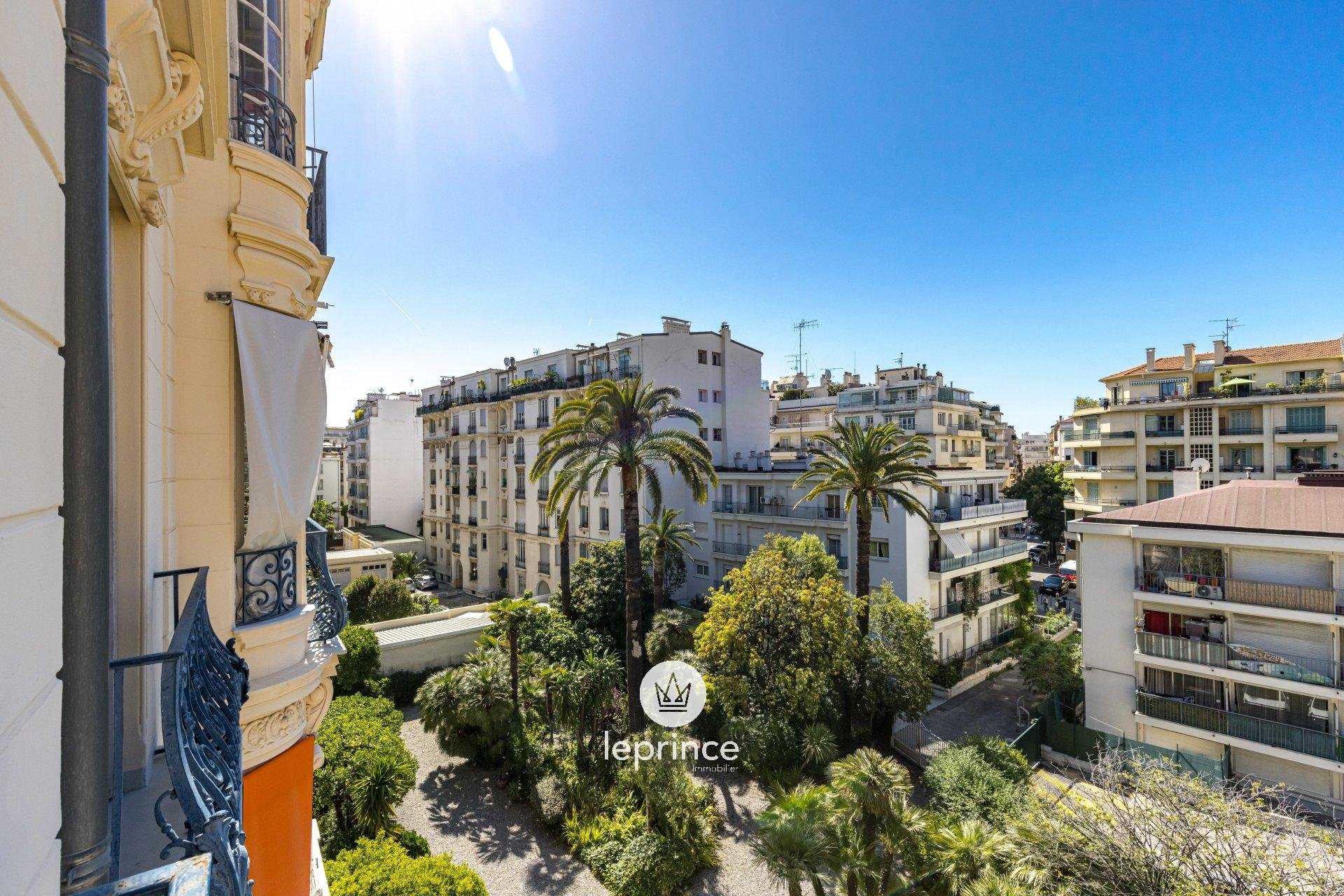 Condominium in Sint-Philippe, Provence-Alpes-Côte d'Azur 10129107