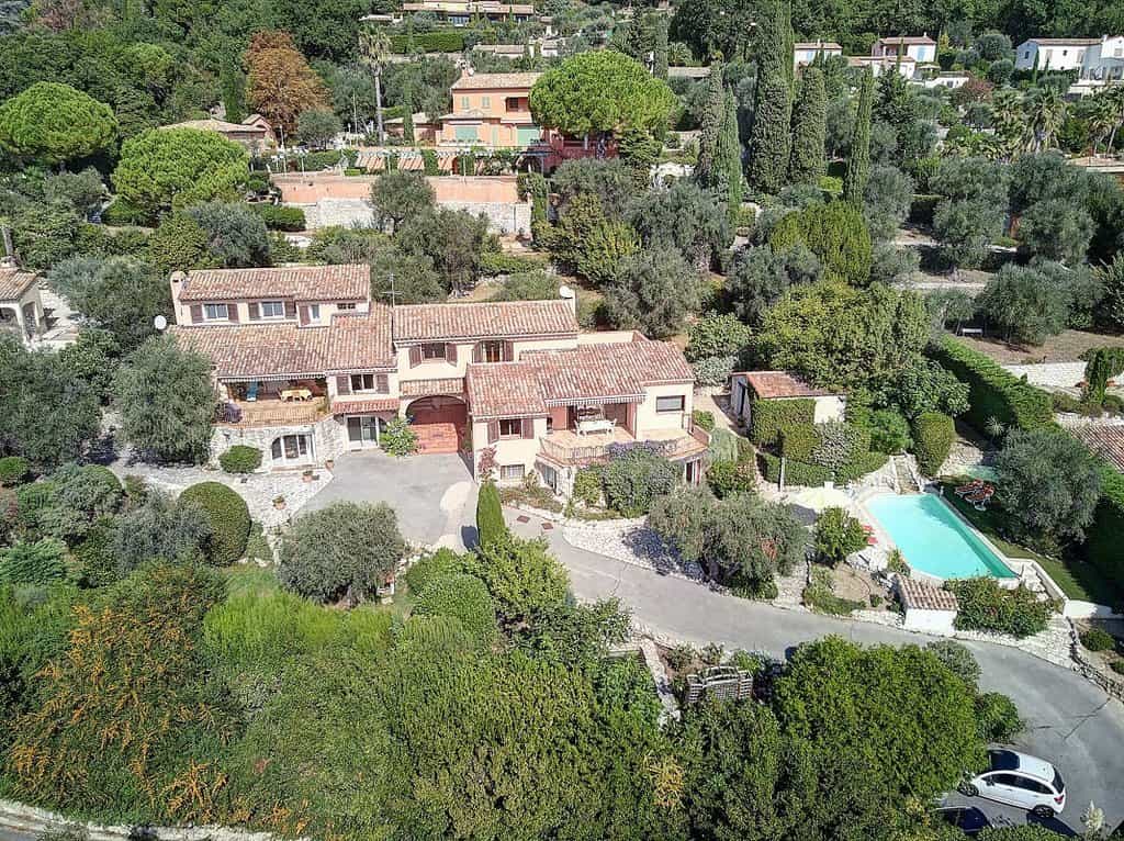 rumah dalam Vence, Provence-Alpes-Côte d'Azur 10129124