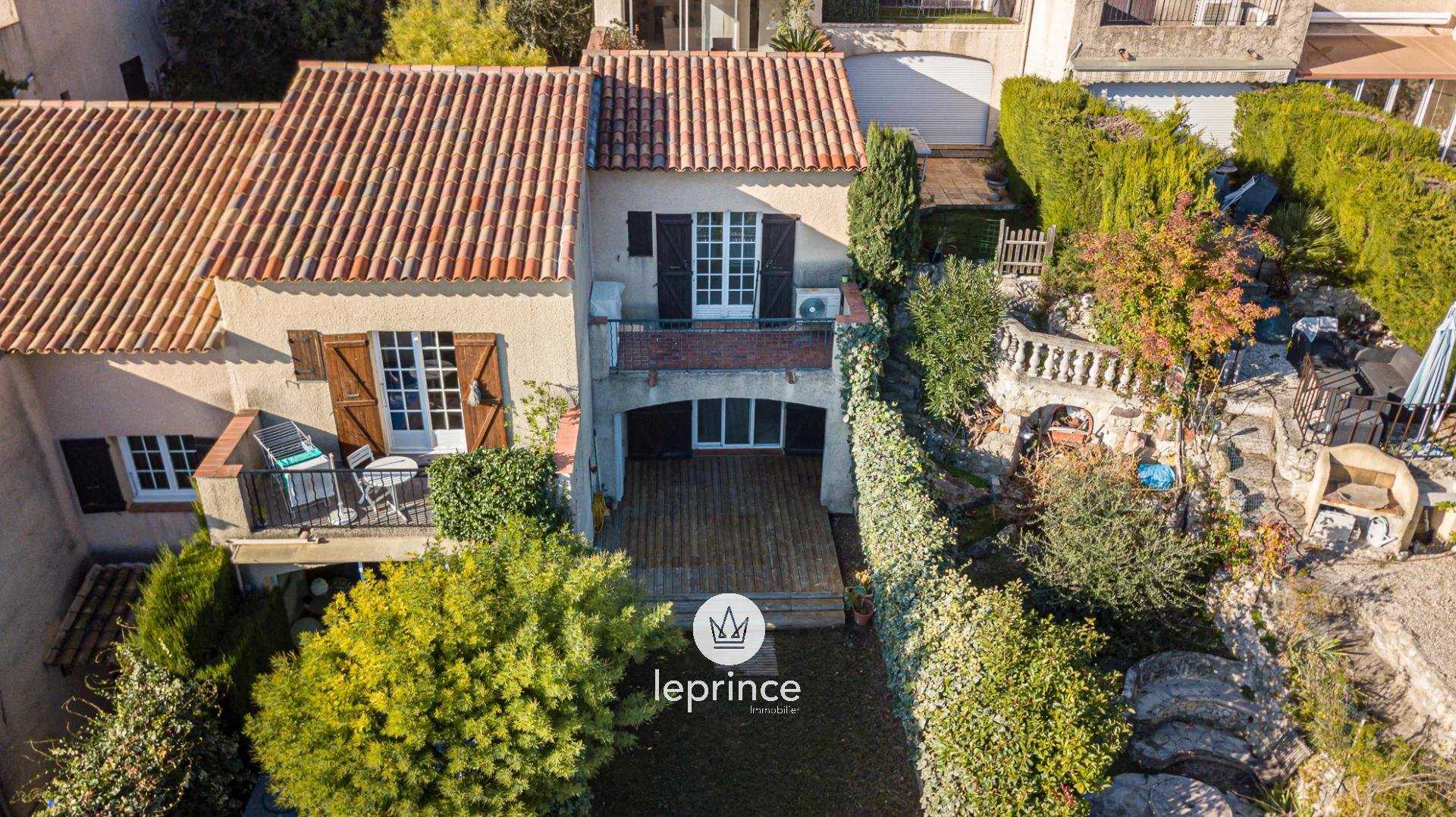 Hus i Le Ray, Provence-Alpes-Cote d'Azur 10129170
