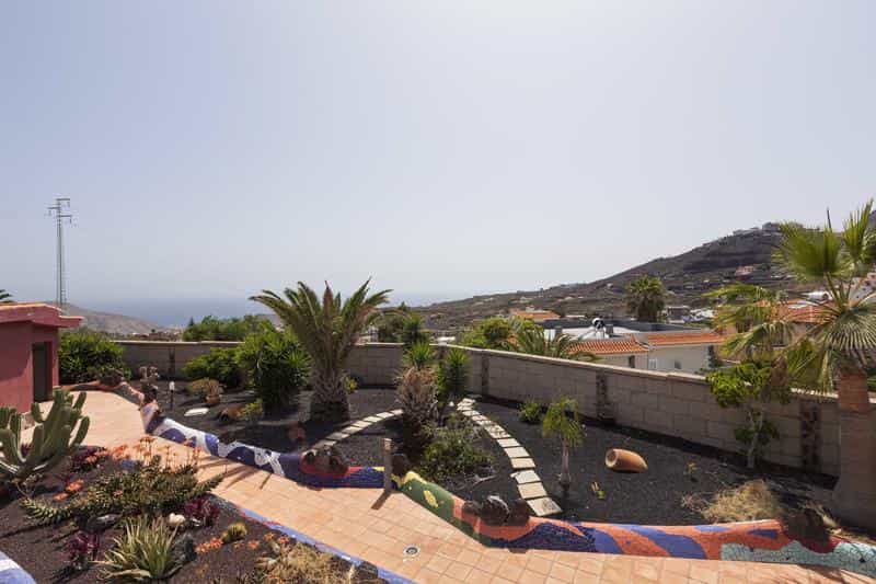 Hus i , Canary Islands 10129522