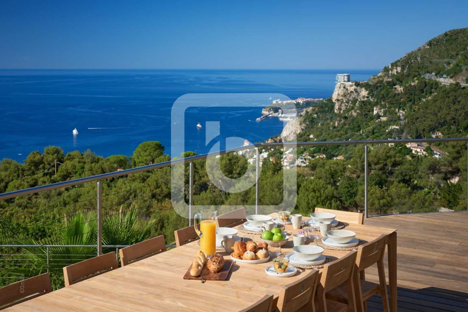 casa en Roquebrune-Cap-Martin, Provence-Alpes-Côte d'Azur 10129599
