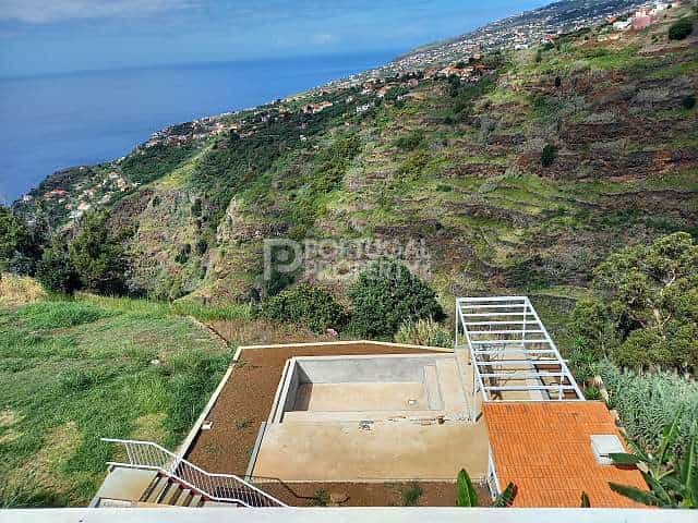 σπίτι σε Estreito da Calheta, Madeira 10129646